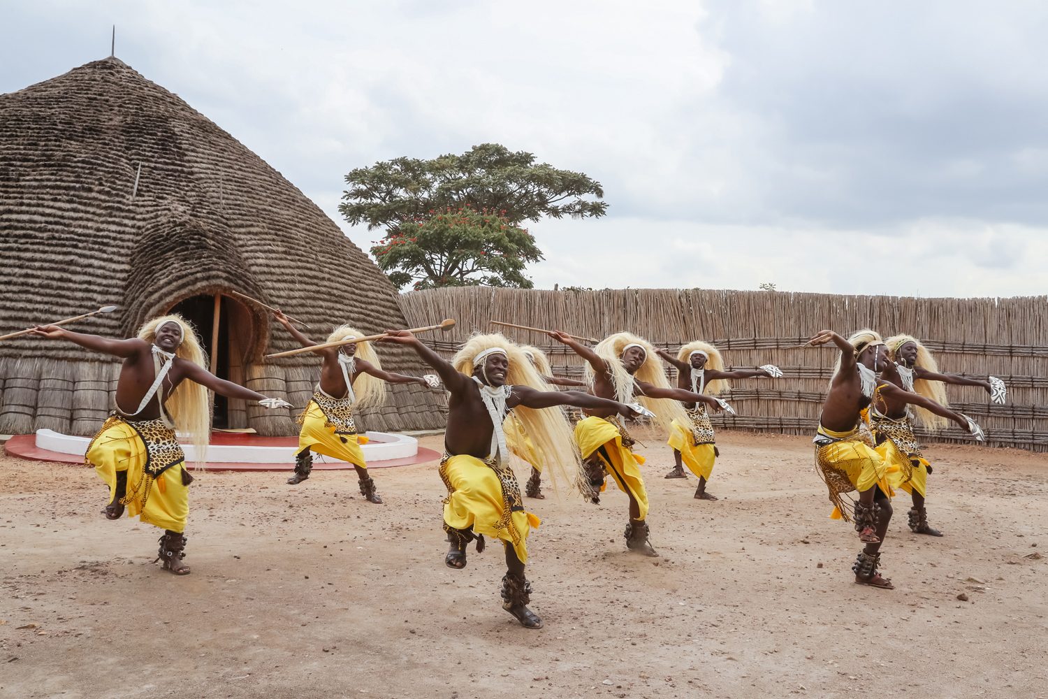 Visit-Rwanda_-Nyanza-Traditional-Intore-Dancers-1920x1280